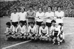 Squadra 1975-76